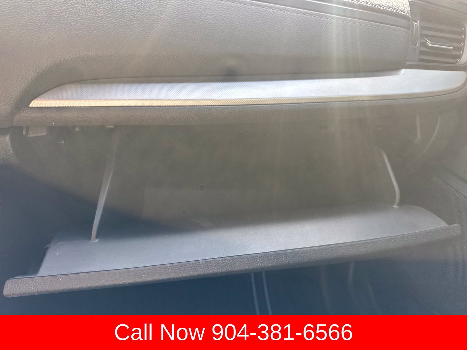 Used 2020 Honda CR-V LX image 33