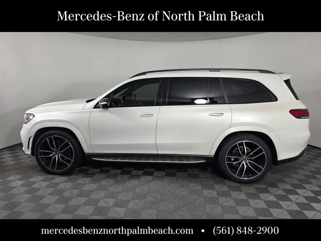 Used 2021 Mercedes-Benz GLS 580 4MATIC image 3