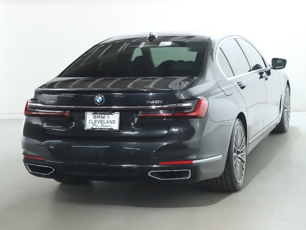 Used 2022 BMW 740i xDrive w/ Premium Package AWD/4WD image 50