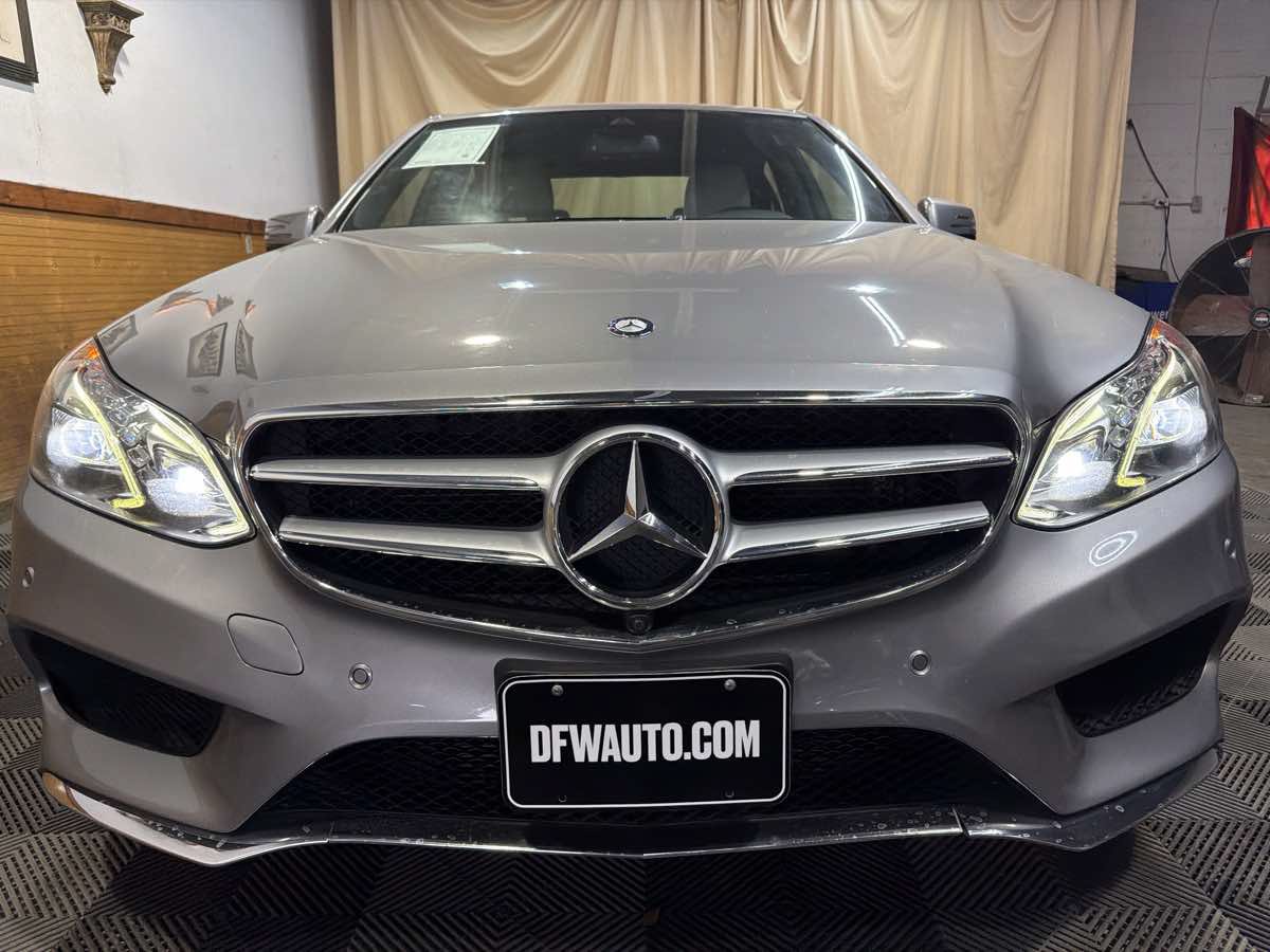 Used 2014 Mercedes-Benz E 550 4MATIC Sedan w/ Premium 1 Package image 3