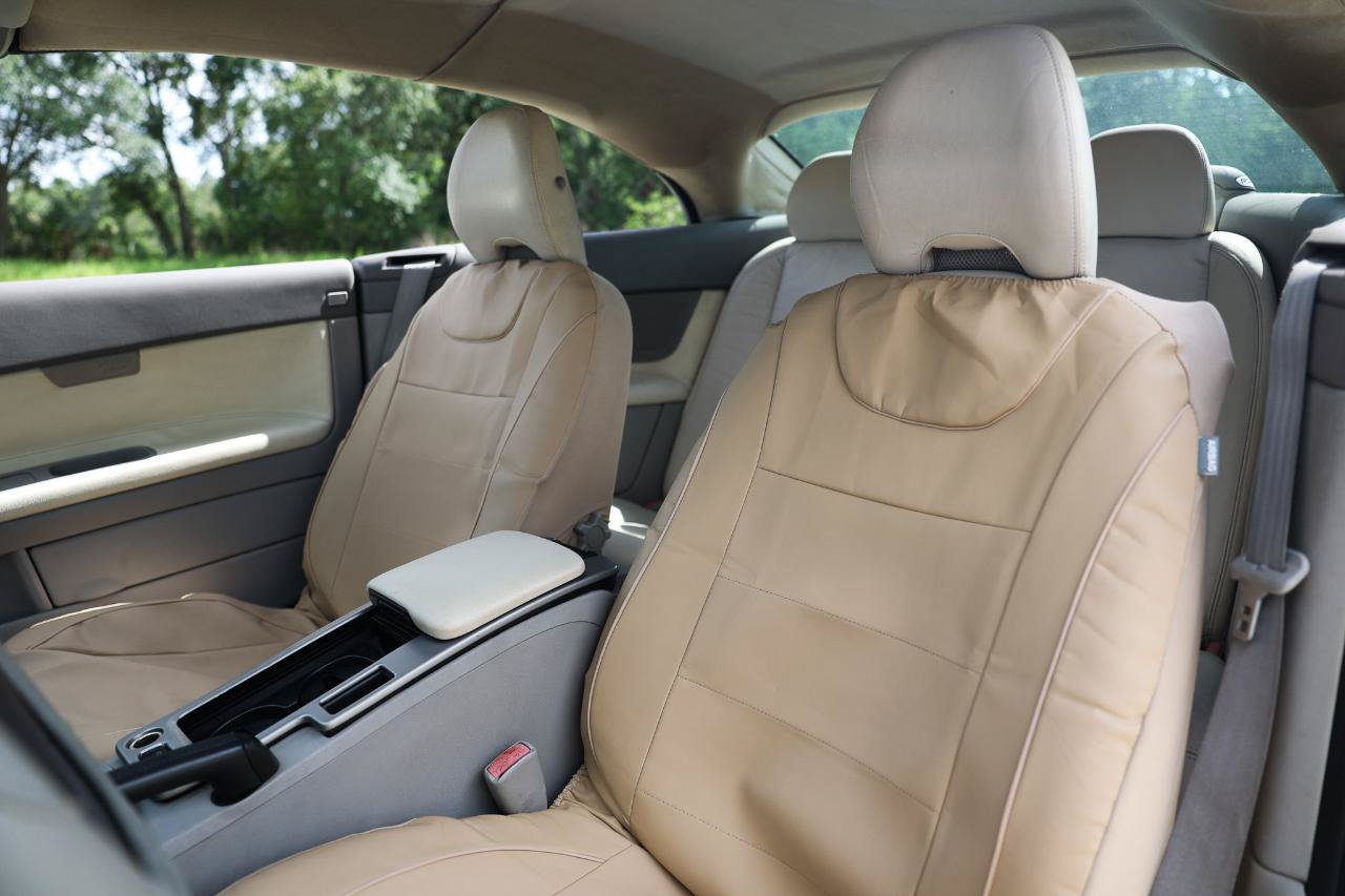 Used 2008 Volvo C70 T5 FWD image 6