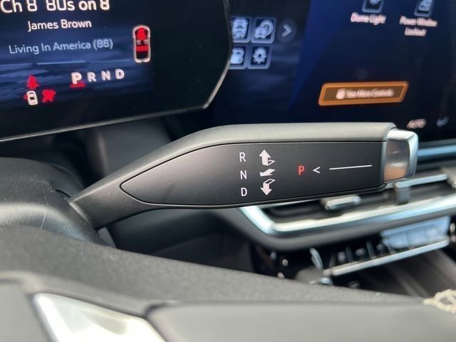 Used 2025 Chevrolet Equinox EV LT w/ Convenience Package image 50