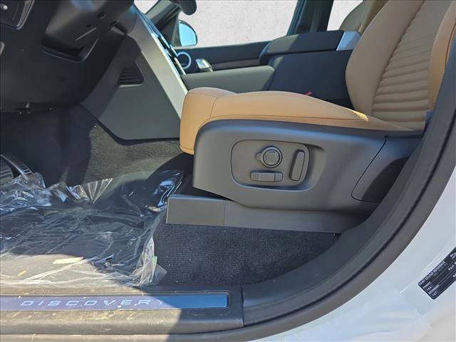 New 2026 Land Rover Discovery Dynamic SE AWD/4WD image 28