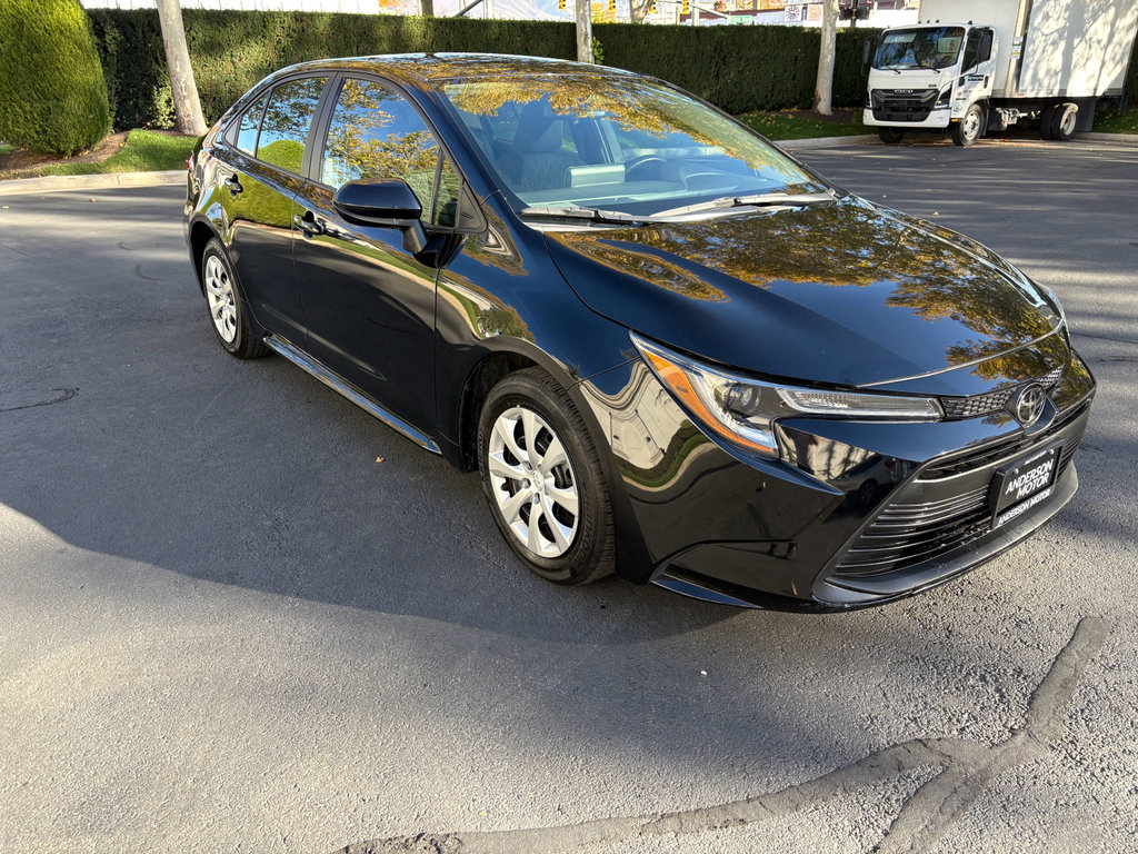Used 2024 Toyota Corolla LE image 5