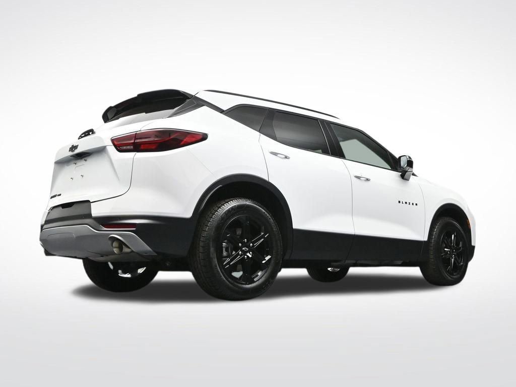 Used 2024 Chevrolet Blazer LT w/ Midnight/Sport Edition image 29