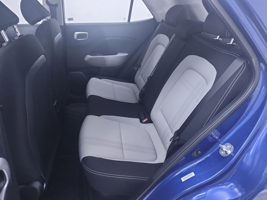 Used 2025 Hyundai Venue SEL FWD image 20