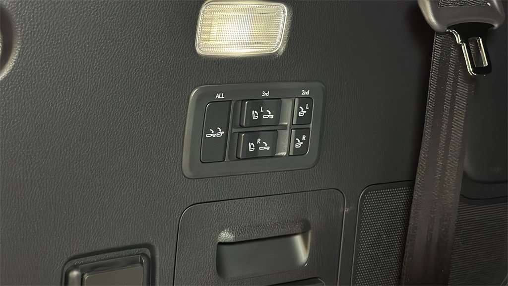 New 2025 Lexus LX 600 4WD w/ Luxury Package image 11