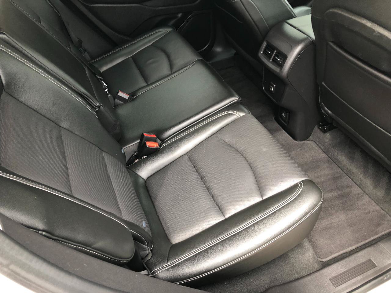 Used 2024 GMC Terrain SLT AWD/4WD image 28