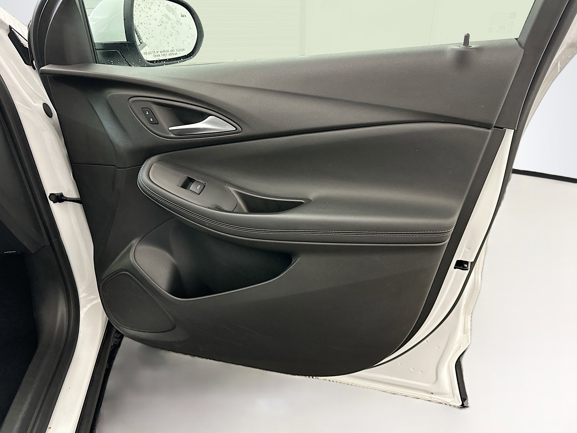 Used 2025 Buick Encore GX Preferred image 33