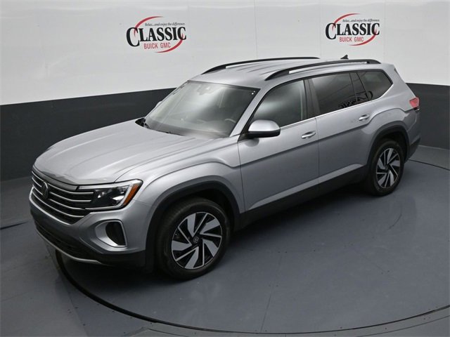 Used 2025 Volkswagen Atlas SE image 16