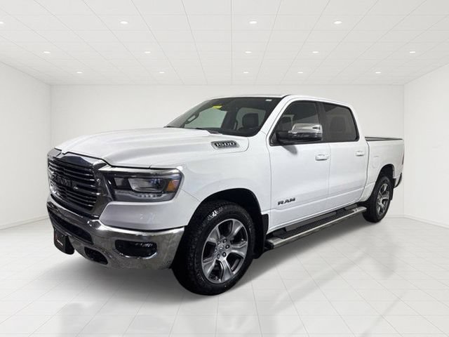 Used 2023 RAM 1500 Laramie AWD/4WD image 2