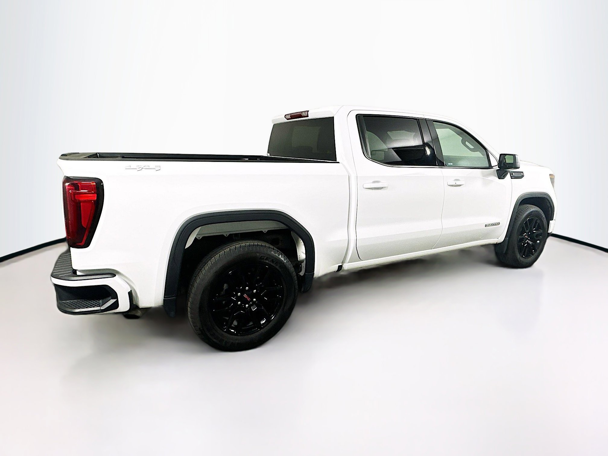 Used 2024 GMC Sierra 1500 Elevation image 10
