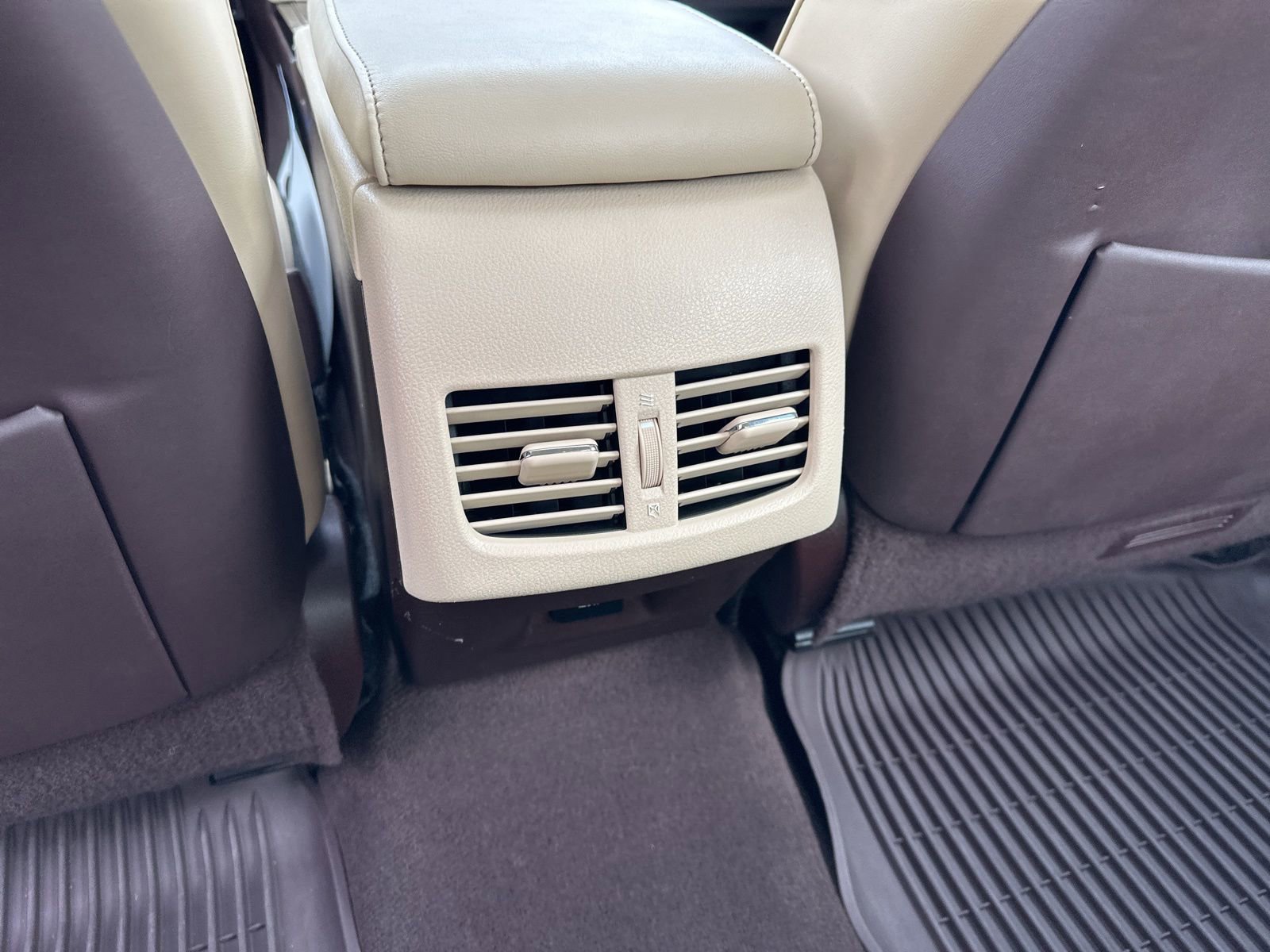 Used 2018 Lexus ES 350 w/ Navigation System Package image 21