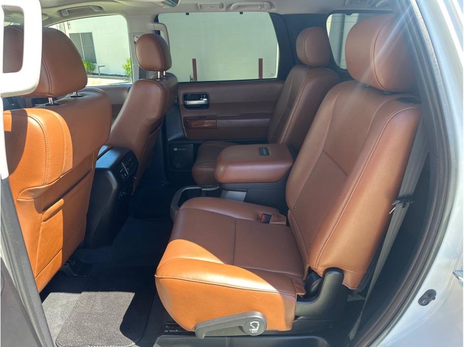 Used 2019 Toyota Sequoia Platinum AWD/4WD image 27