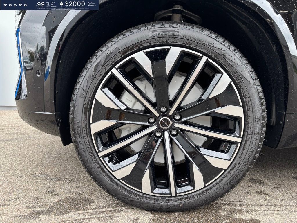 New 2026 Volvo XC90 B6 Plus w/ Protection Package image 9