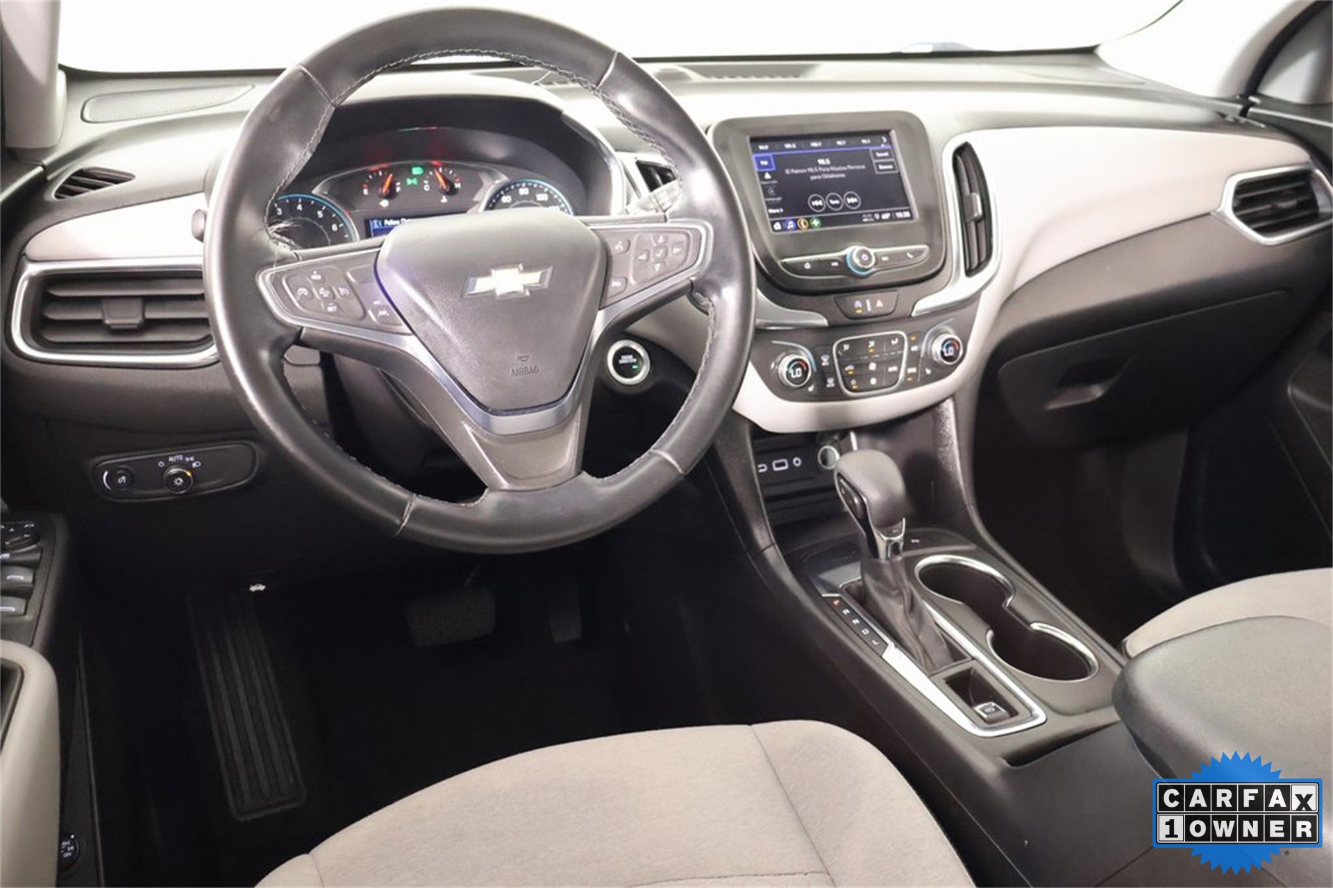 Used 2024 Chevrolet Equinox LT image 2