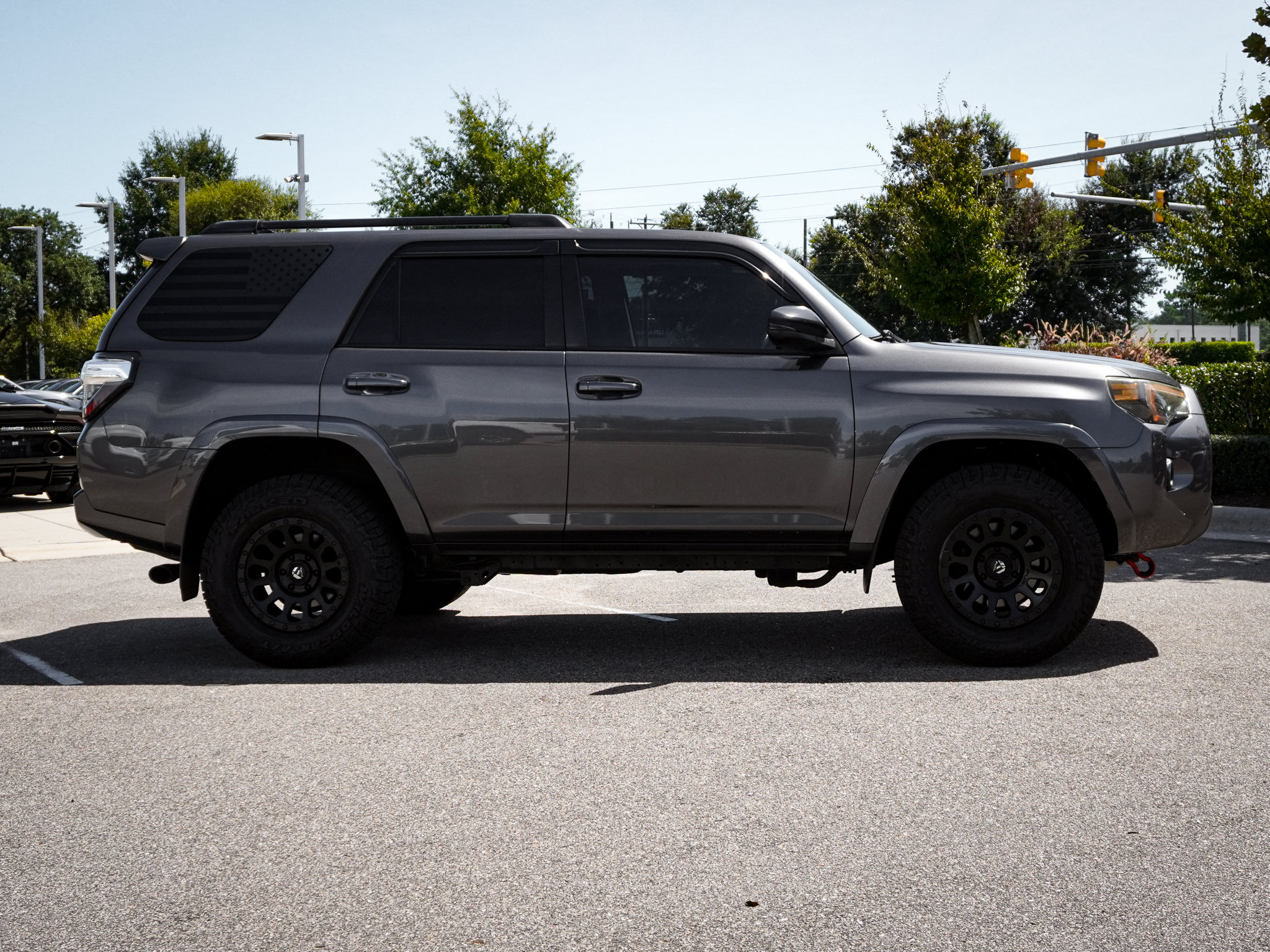 Used 2017 Toyota 4Runner SR5 Premium AWD/4WD image 11