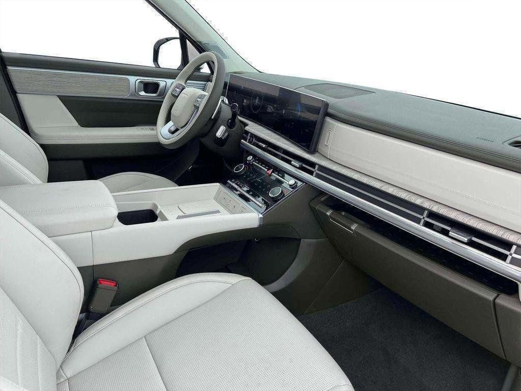 New 2025 Hyundai Santa Fe Calligraphy image 15