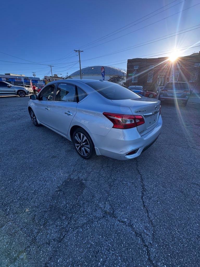 Used 2016 Nissan Sentra SL w/ Technology Package image 3
