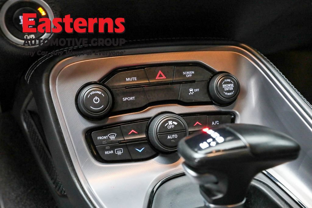 Used 2023 Dodge Challenger SXT image 20