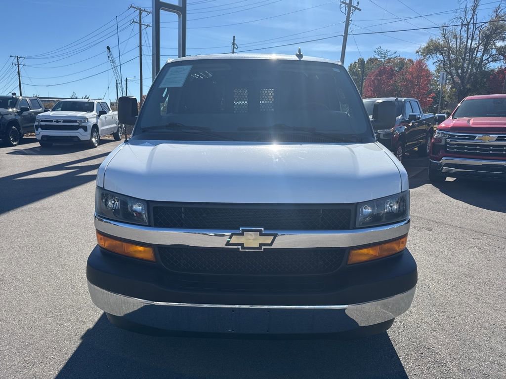 Used 2023 Chevrolet Express 2500 w/ Driver Convenience Package RWD image 8