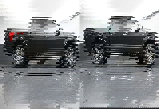 Used 2020 Ford F150 Lariat image 28