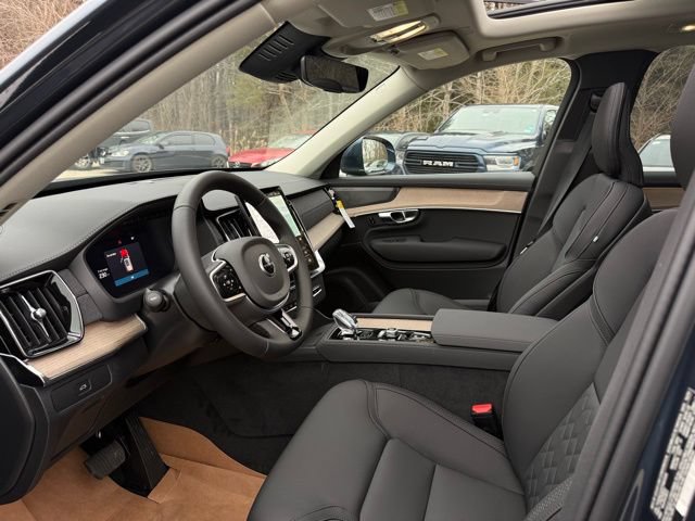 New 2026 Volvo XC90 B6 Plus w/ Protection Package Premier AWD/4WD image 14