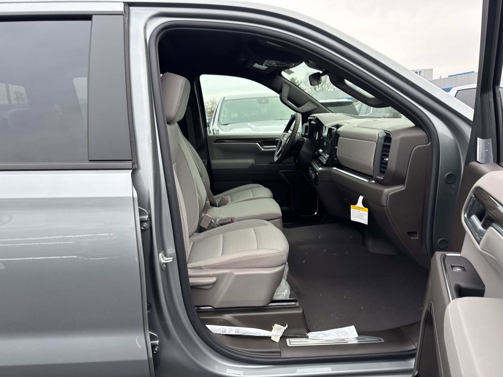 New 2026 Chevrolet Silverado 1500 LT w/ All Star Edition Plus image 12