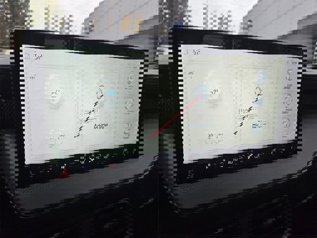 New 2025 Ford Maverick XLT w/ XLT Luxury Package image 15