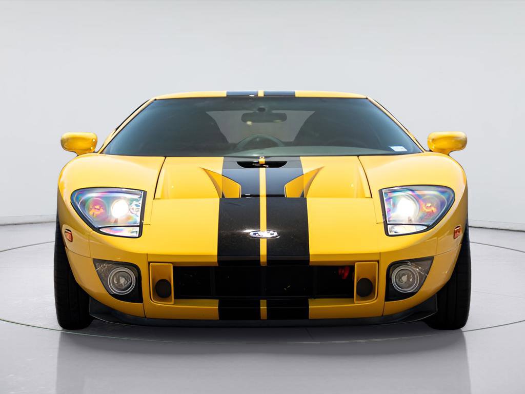 Used 2006 Ford GT RWD image 2