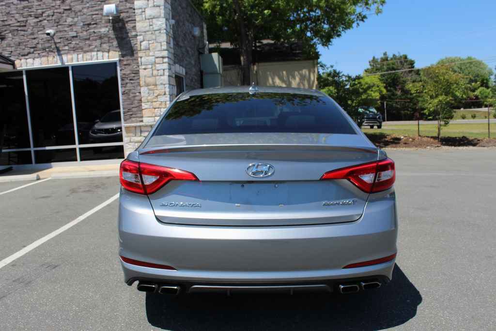Used 2017 Hyundai Sonata Sport 2.0T FWD image 6