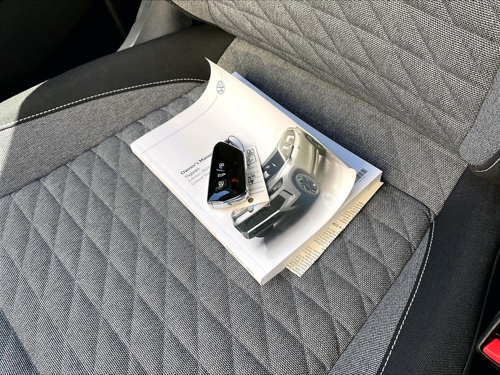 Certified 2025 Volkswagen Tiguan S FWD image 10