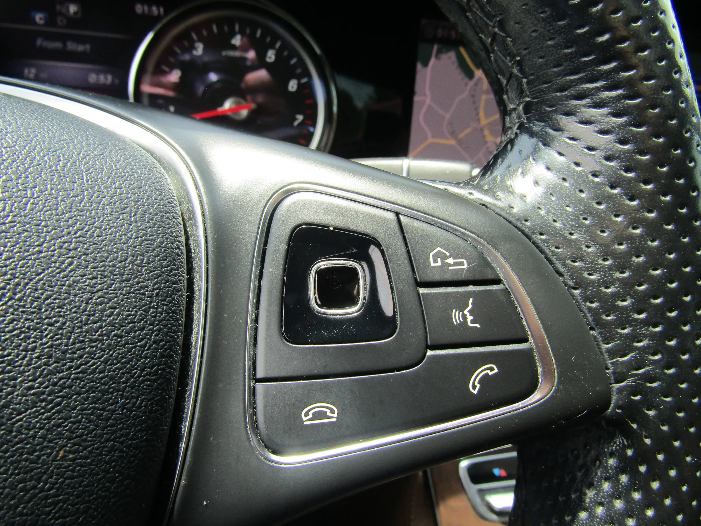 Used 2018 Mercedes-Benz E 300 4MATIC w/ Premium 1 Package image 25
