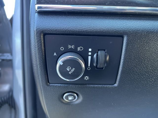 Used 2015 Jeep Grand Cherokee Limited image 22