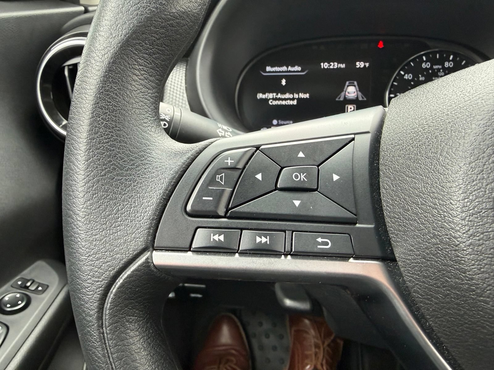 Used 2023 Nissan Kicks SV FWD image 19
