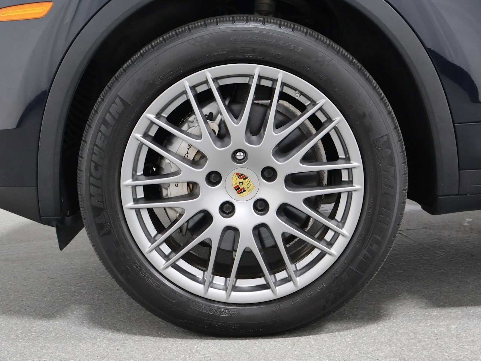 Used 2018 Porsche Cayenne S AWD/4WD image 39