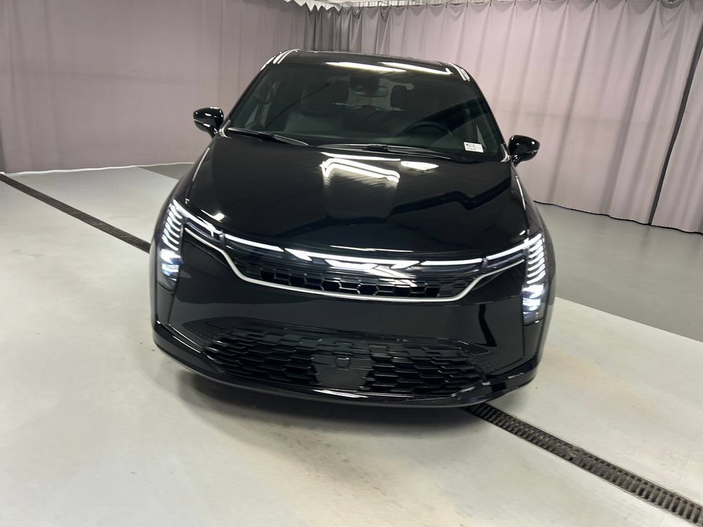 New 2027 Chrysler Pacifica Select w/ Family Tech Group FWD image 2