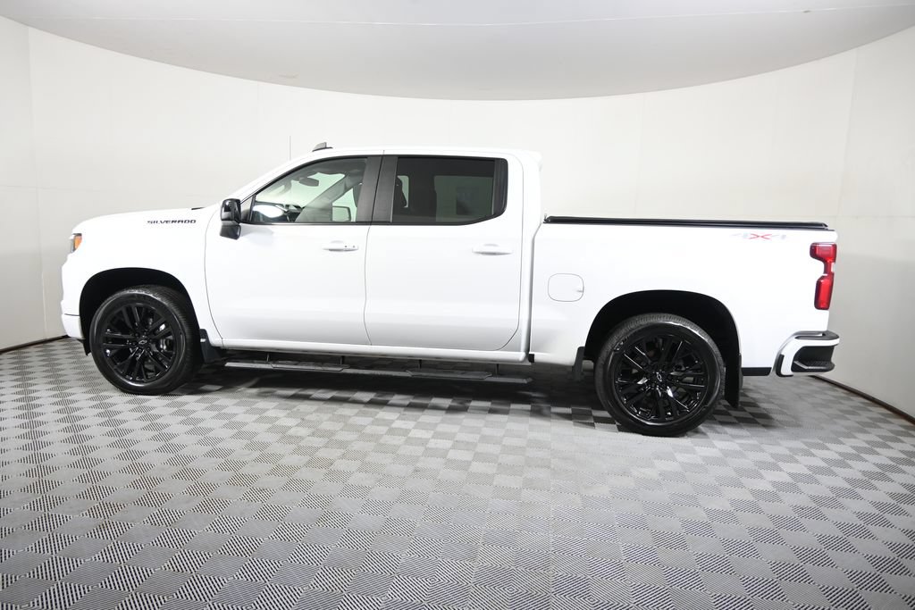 Used 2023 Chevrolet Silverado 1500 RST w/ Rally Edition AWD/4WD image 3