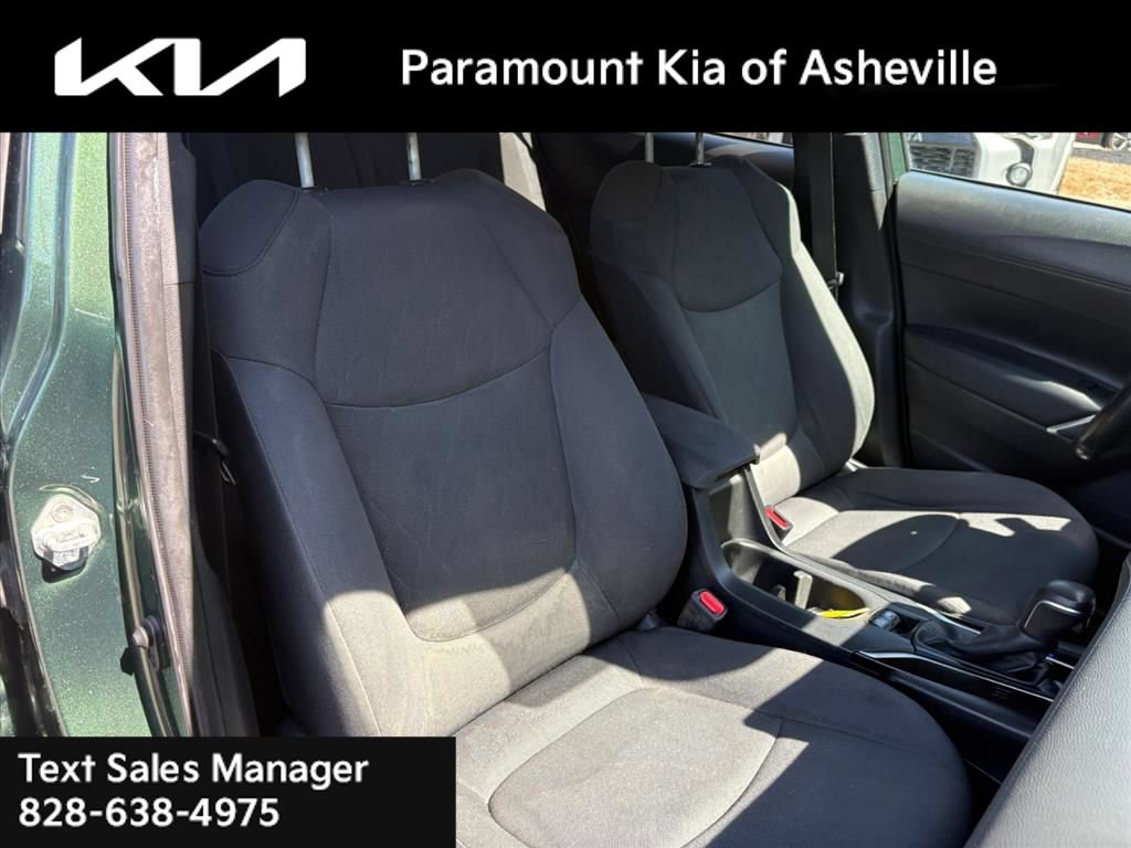 Used 2023 Toyota Corolla Cross LE FWD image 19