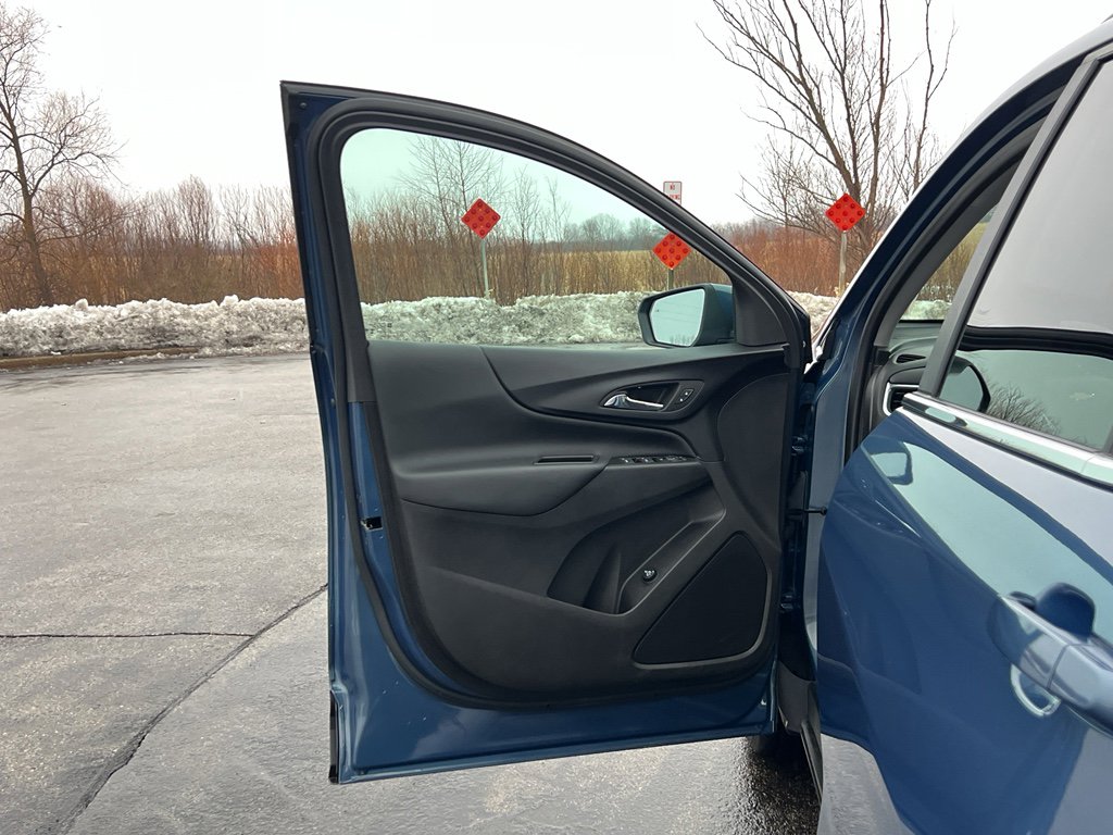 Used 2024 Chevrolet Equinox LT image 10