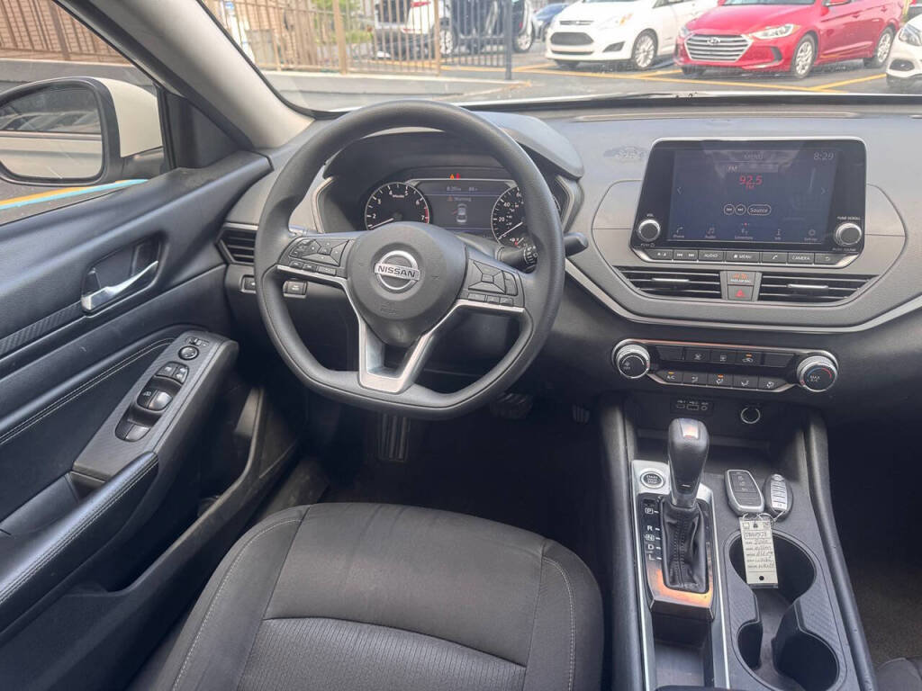Used 2020 Nissan Altima 2.5 S image 5