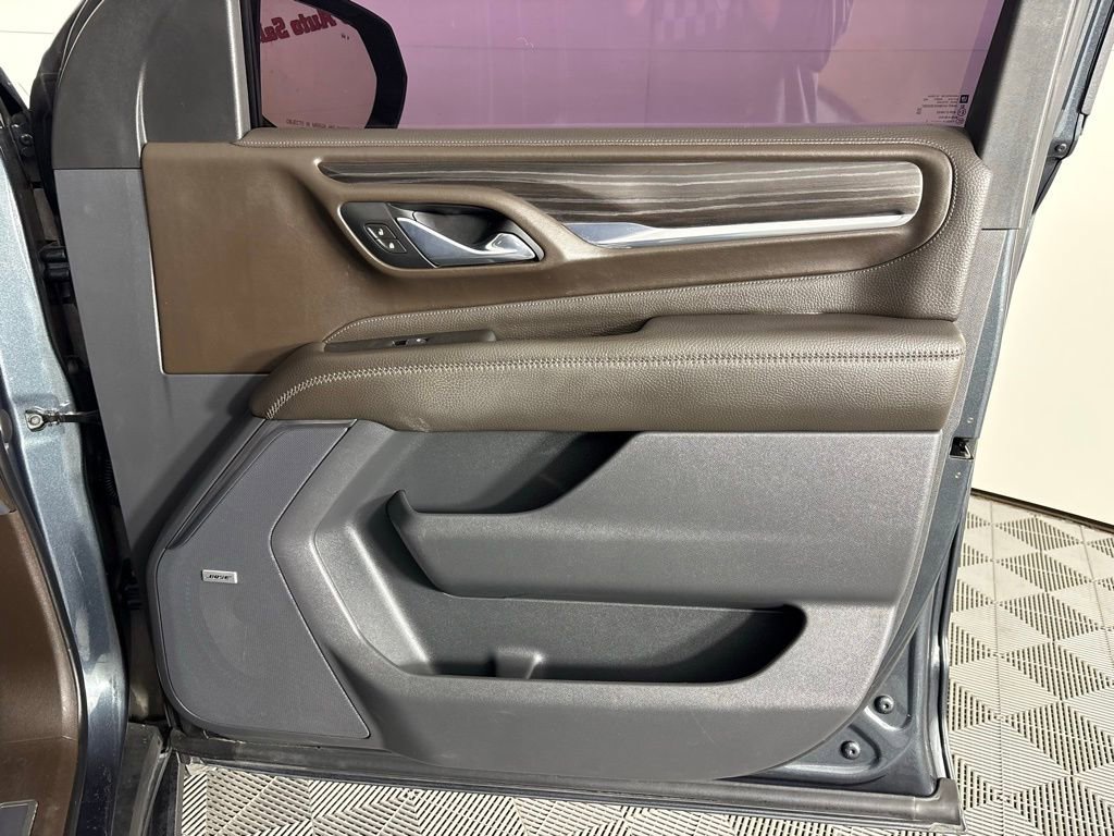 Used 2021 GMC Yukon Denali w/ Denali Premium Package image 41