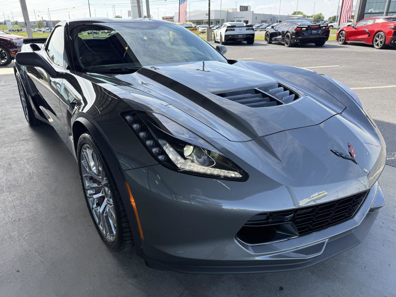 Used 2016 Chevrolet Corvette Z06 w/ 3LZ Preferred Equipment Group RWD image 5