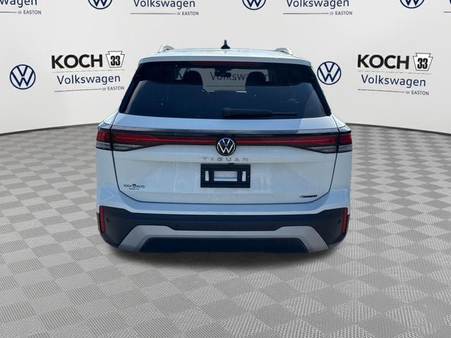 Used 2025 Volkswagen Tiguan S AWD/4WD image 7