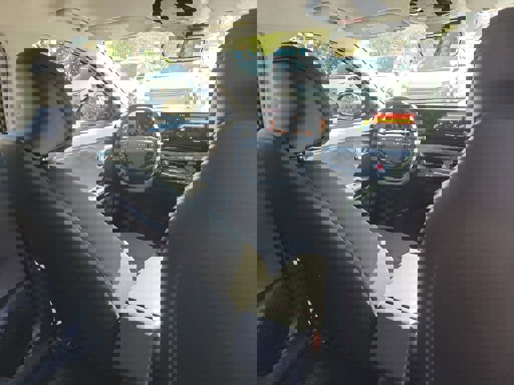 New 2026 Kia K4 LXS image 13