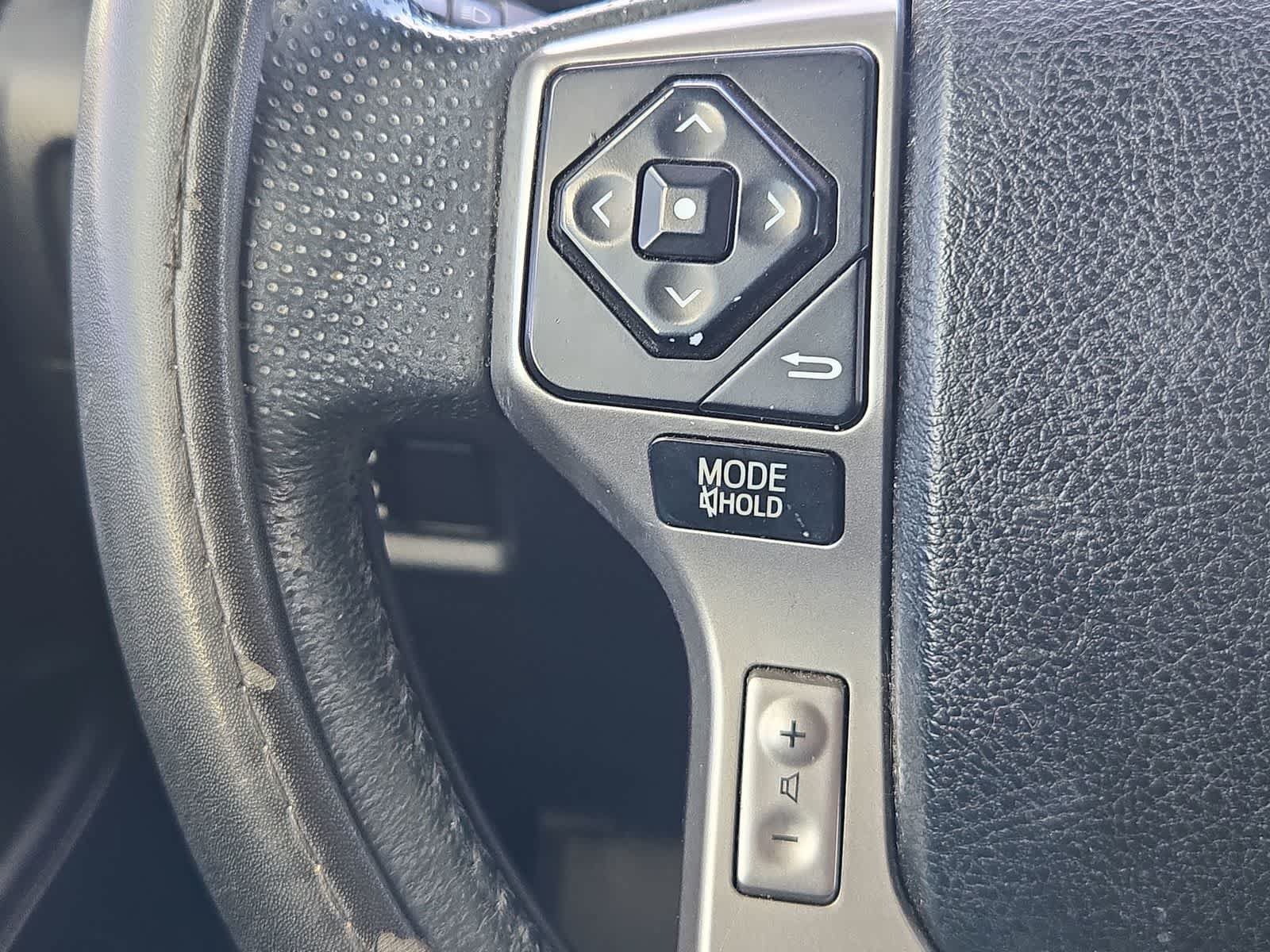 Used 2019 Toyota 4Runner SR5 AWD/4WD image 23
