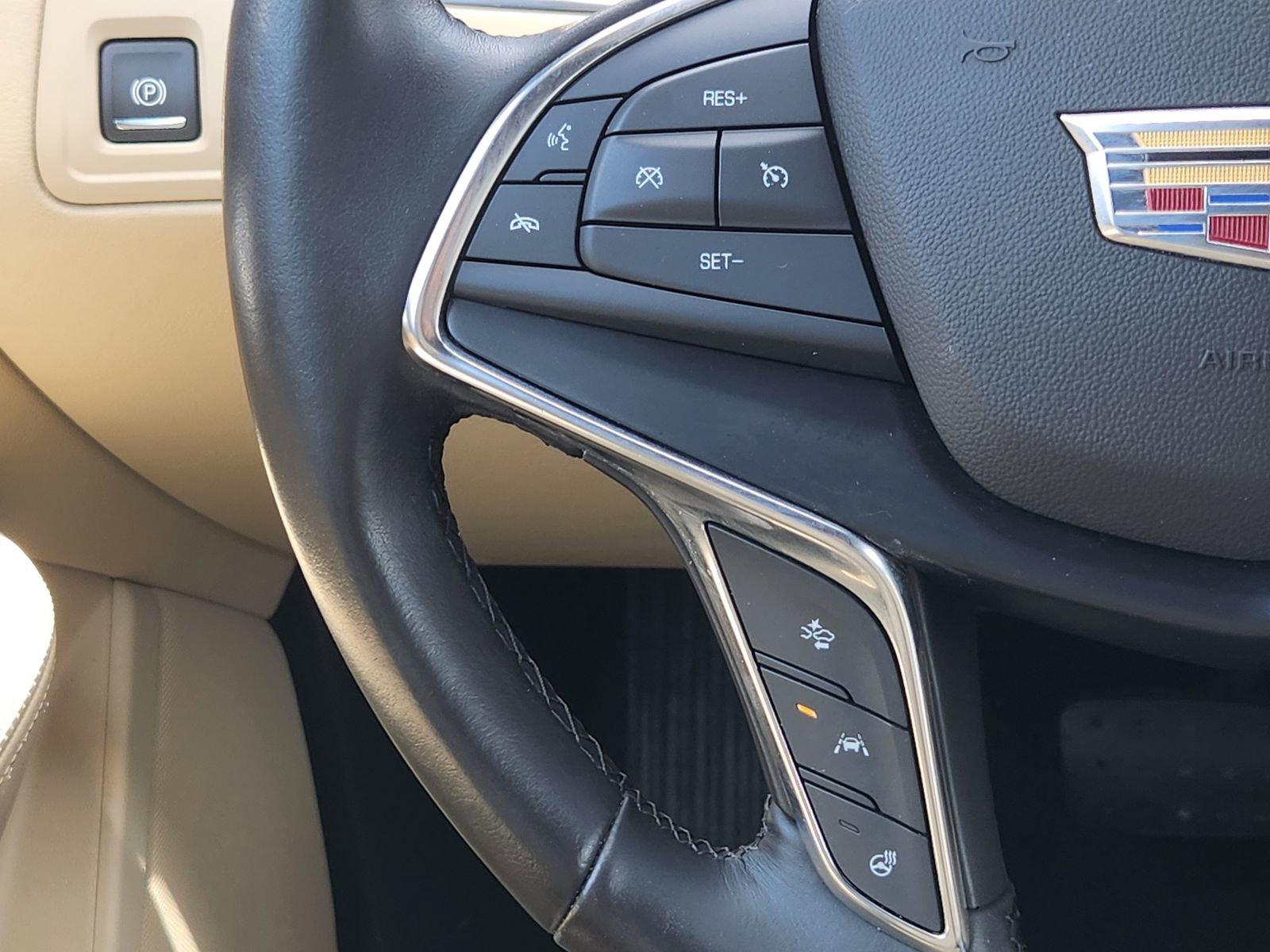 Used 2019 Cadillac XT5 Premium Luxury AWD/4WD image 31