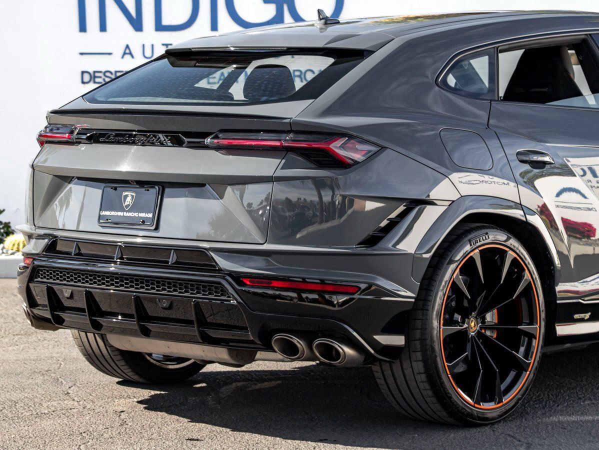 Used 2024 Lamborghini Urus S image 7
