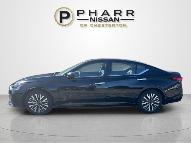 Used 2025 Nissan Altima 2.5 SV w/ SV Premium Package FWD image 2