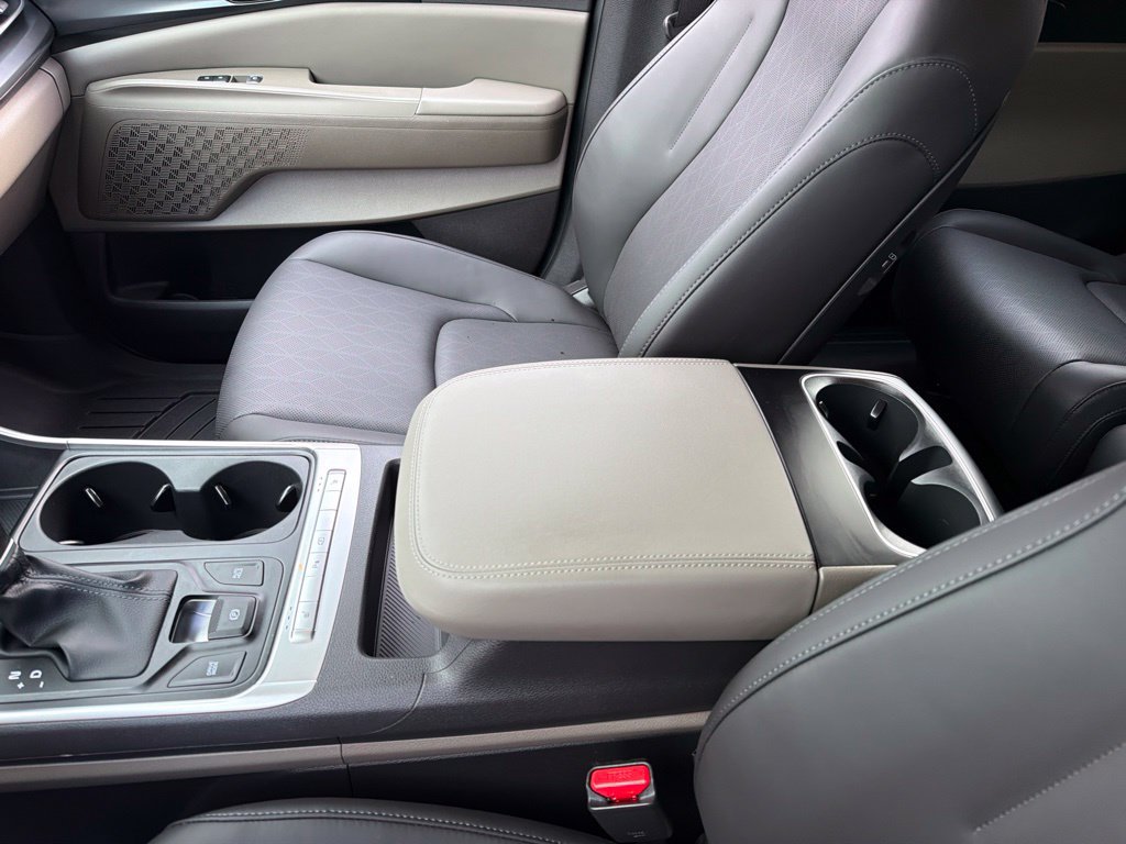 Certified 2026 Kia Carnival FWD image 14
